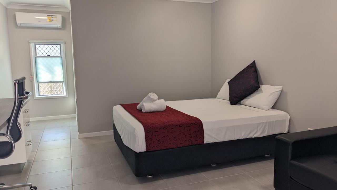 Monte Carlo Motor Inn Townsville Esterno foto