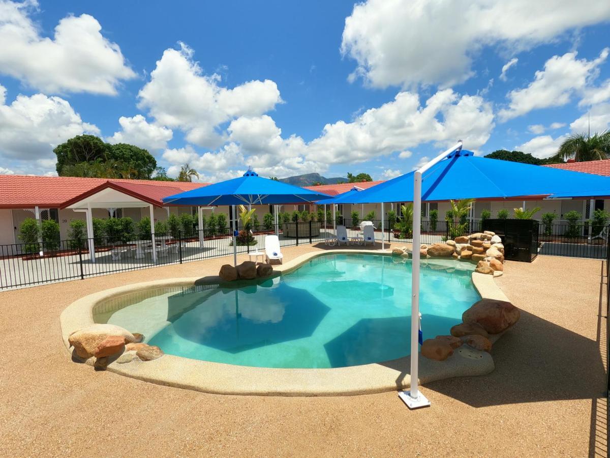 Monte Carlo Motor Inn Townsville Esterno foto