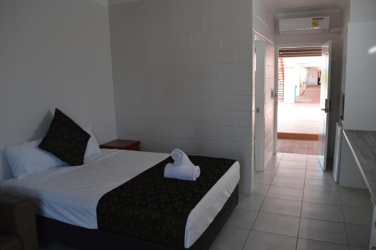 Monte Carlo Motor Inn Townsville Esterno foto
